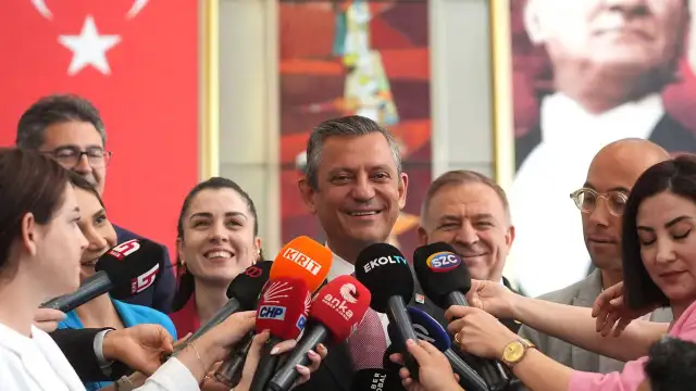 Özgür Özel'den NTV'ye mesaj: "Bizi canlı vermeye alışkın olmadığından..."