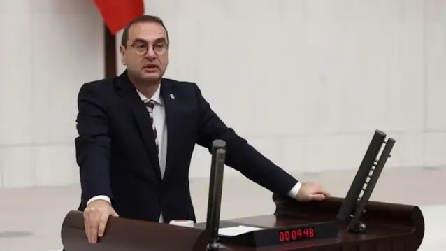 İYİ Parti'de "Meral Akşener'in fotoğrafları insin" diyen Rıdvan Uz'a kesin ihraç istemi