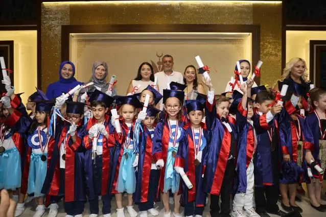 Şehzadeler Belediyesi'nin minikleri mezun oldu