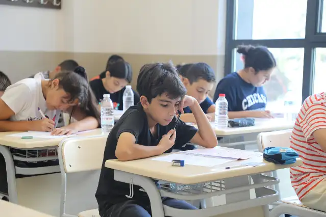 Şehzadeler Belediyesi'nin LGS'ye hazırlık kurslarına büyük ilgi