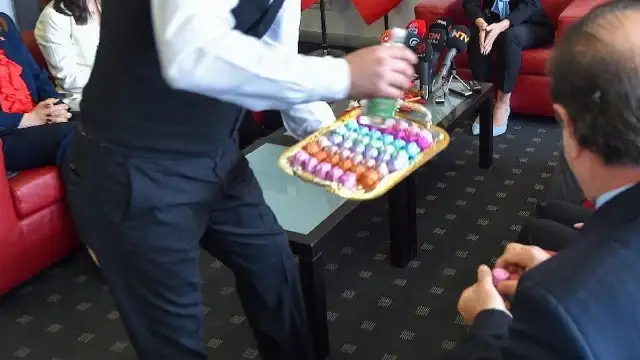 Siyasi partilerin bayramlaşma programı belli oldu