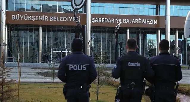 Van’da kayyım, emniyet yardımcısını daire başkanlığına atadı