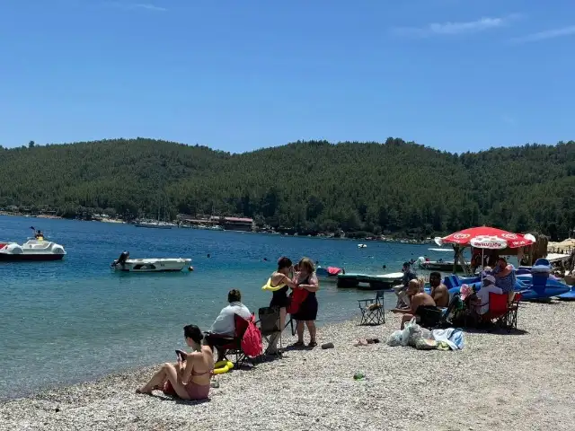 Akbük plajı ücretsiz halka açıldı