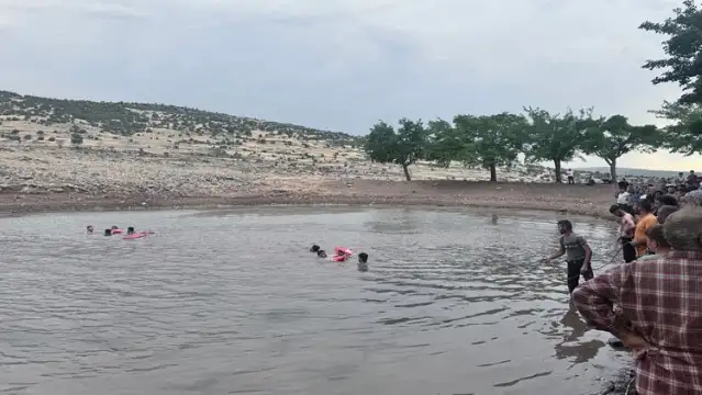 Antep'te biri birlerini kurtarmak için gölete giren 3 kişi hayatını kaybetti