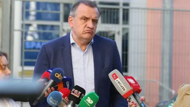 Eski Arnavutluk Sağlık Bakanı Beqaj, yolsuzluk iddiasıyla gözaltında