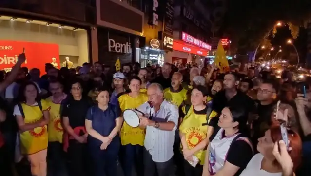 Öğretmenlik Meslek Kanunu’na karşı eylemde olan 15 öğretmen gözaltına alındı