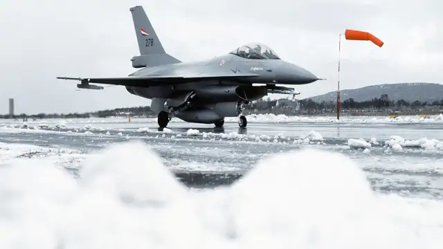 Norveç Ukrayna'ya 6 adet F-16 hibe edecek