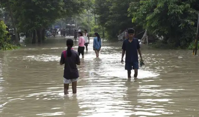 Hindistan'da sel ve heyelan: 69 ölü, 110 yaralı