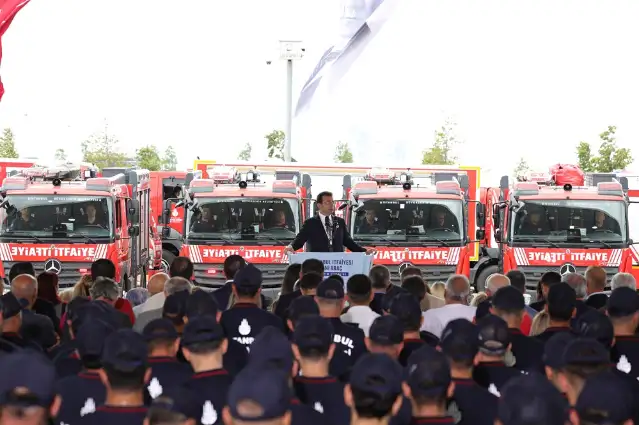 İmamoğlu: 2.300 kişilik itfaiye erinin alınmaması meselesini şikayet ediyorum