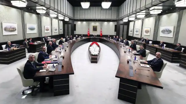 Kabine bugün toplanıyor: Gündemde hangi başlıklar var?