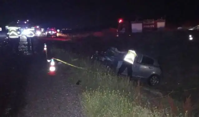 Afyonkarahisar'da otobüs ve otomobil çarpıştı