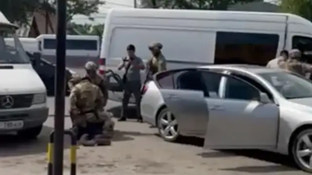 Kırgızistan'da darbe girişimi