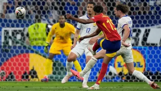 UEFA, EURO 2024'te atılan en güzel 10 golü seçti. Türkiye'nin attığı 2 gol de listede