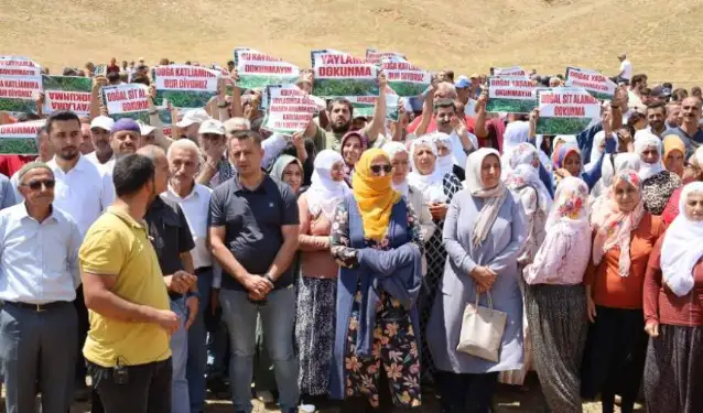 Diyarbakır'da köylüler madene karşı yürüdü: Yaylamıza uzanan eller kırılsın