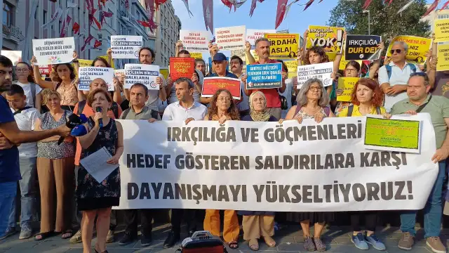 34 kurum göçmenlere yönelik ırkçı saldırıları protesto etti