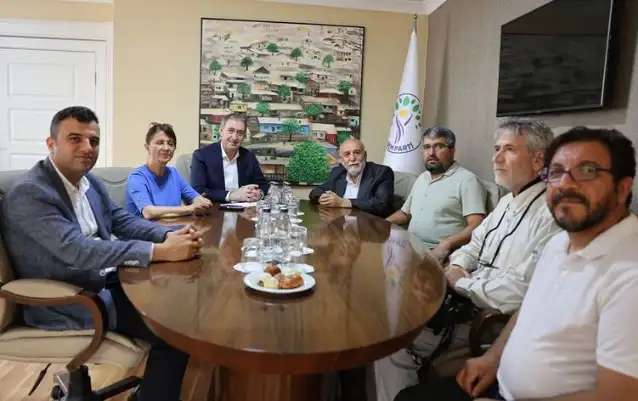 DEM Parti, PİA heyeti ile bir araya geldi