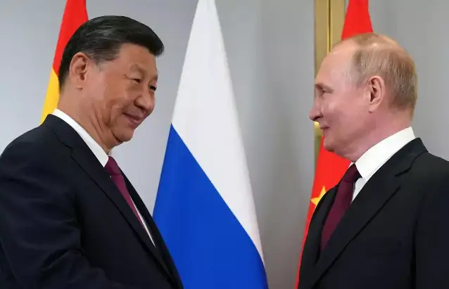 Putin ve Şi, Astana’da bir araya geldi