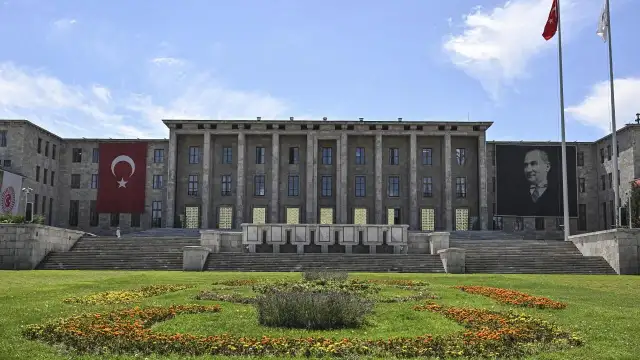 TBMM’deki stajyer öğrencilere yönelik taciz davasında tutuklu sanıkların tahliyesine karar verildi
