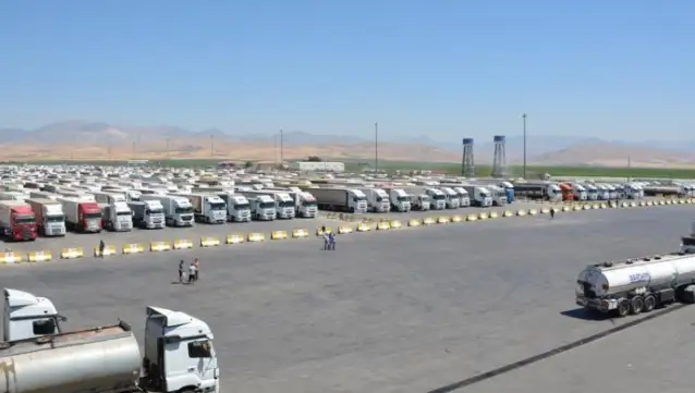 Habur Sınır Kapısı'nda park ve tartı ücretlerine zam yapıldı