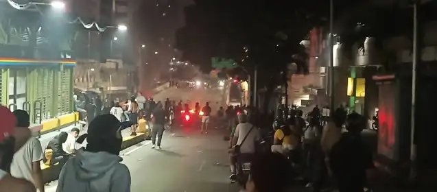 Peru'dan, "Venezuelalı diplomatların ülkeyi terk etmesi" talebi