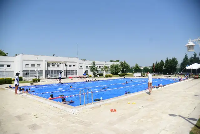 Yunusemre'de Muradiye havuzu hafta sonları halka açık olacak
