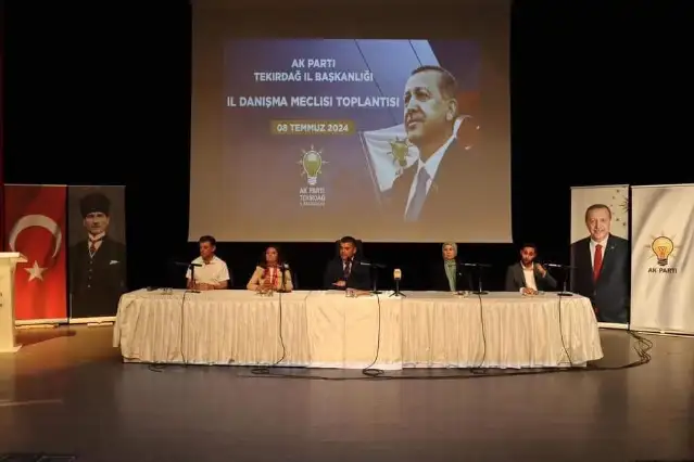 AK Parti'den  Tekirdağ'daki CHP'li belediyelere eleştiri