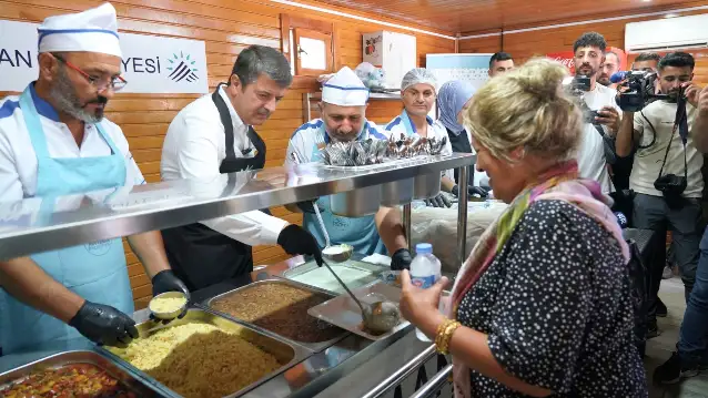 Adıyaman Belediyesi’nden üç yeni hizmet: Emekli Çay Evi, Emekli Lokantası ve Kadın Dinlenme Evi açıldı