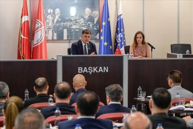 Tugay: Karşıyaka İskelesi'nin yenilenmesi gündemimizde