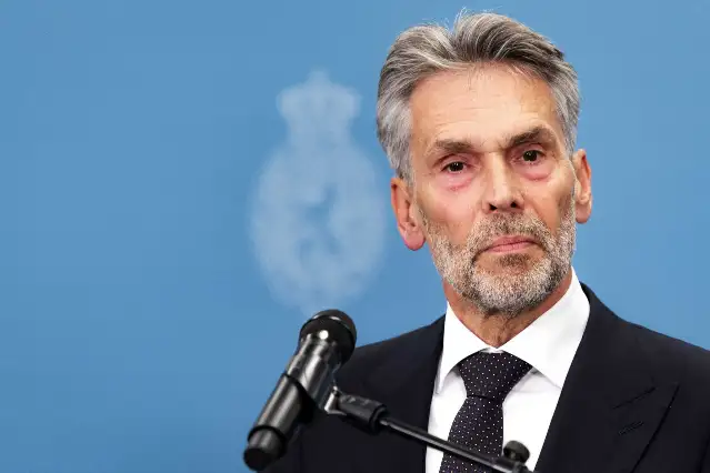 Hollanda Başbakanı Dick Schoof istifa etti