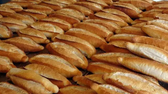 Ekmek 1 TL oldu, o ilçenin belediye başkanı verdiği sözü tuttu