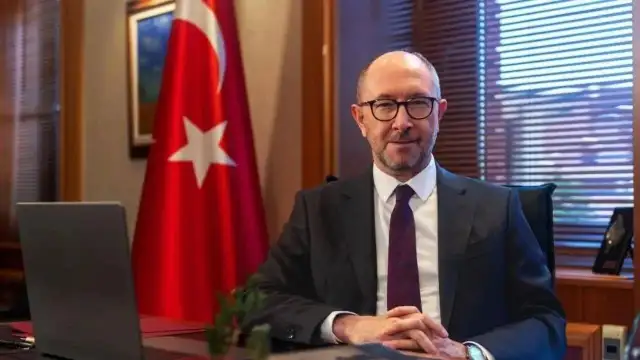 Erdoğan'ın 35 gün önce atadığı rektör istifa etti