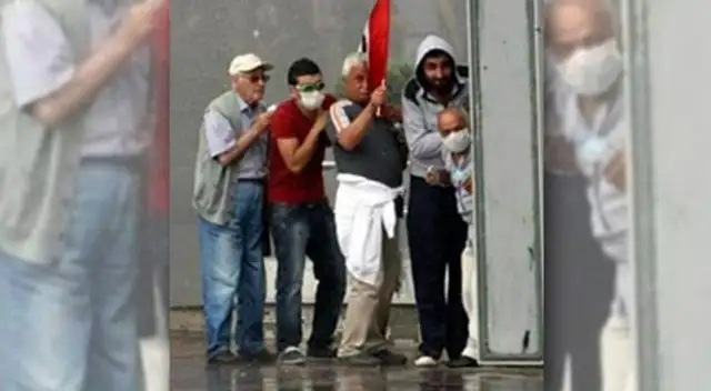 Meşhur Gezi fotoğrafının eski tüfeği Zeki Özhoroz hayatını kaybetti