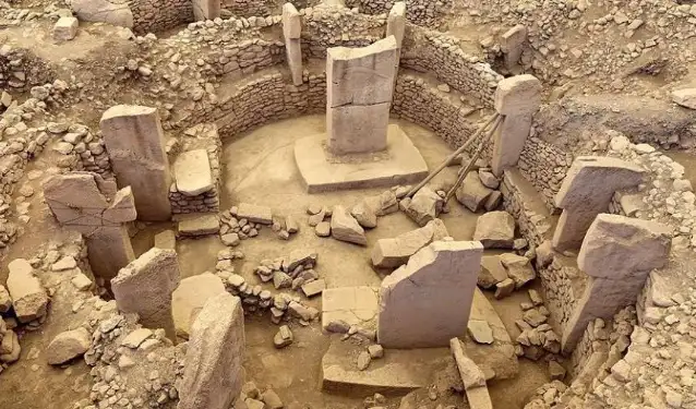 Göbeklitepe’de 13 bin yıllık güneş takvimi bulundu