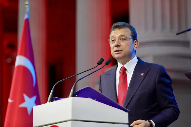 Ekrem İmamoğlu, 200’ün üzerinde suç duyurusunda bulundu