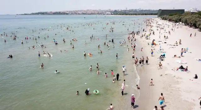 İstanbul'da 97 nokta yüzme alanı olarak belirlendi
