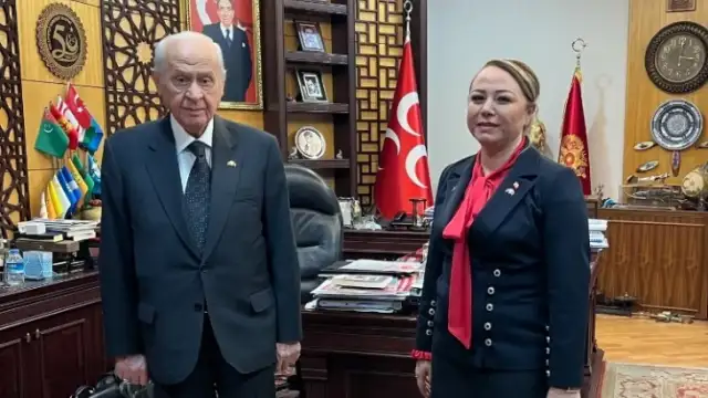 MHP’de istifa depremi: Bahçeli’ye sadakatimi bildiriyorum