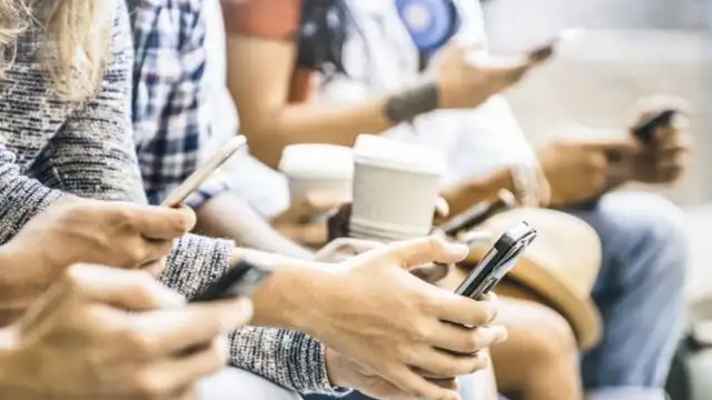 Okullarda cep telefonu kullanımı yasaklandı