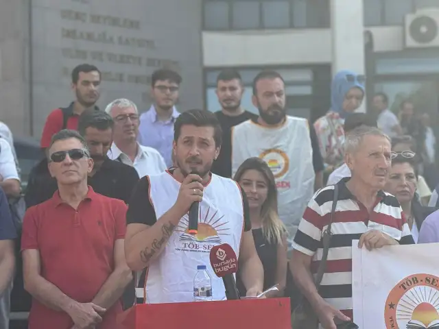 Sürgün edilen Serkan öğretmen: Baskılar bizi yıldıramaz
