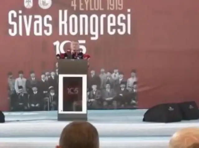 AKP’li Abdullah Güler konuştu, vatandaşlar alanı terk etti