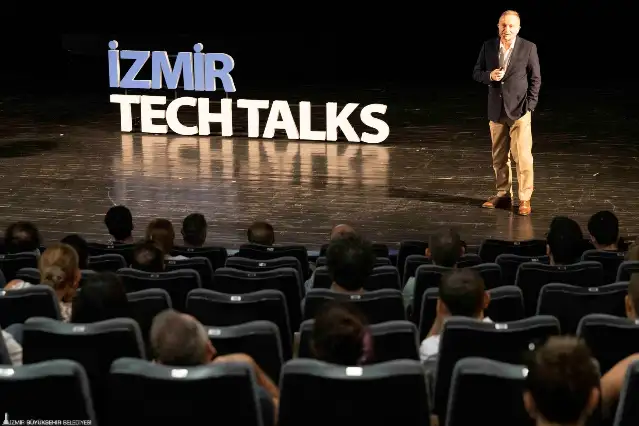 Alphan Manas Süper akıllı toplum olmak zorundayız