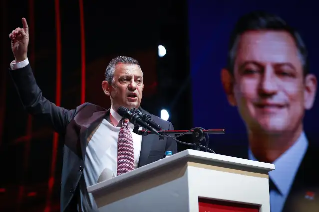 CHP Genel Başkanı Özgür Özel, İkinci Yüzyıl Değişim Kurultayı’nda konuştu