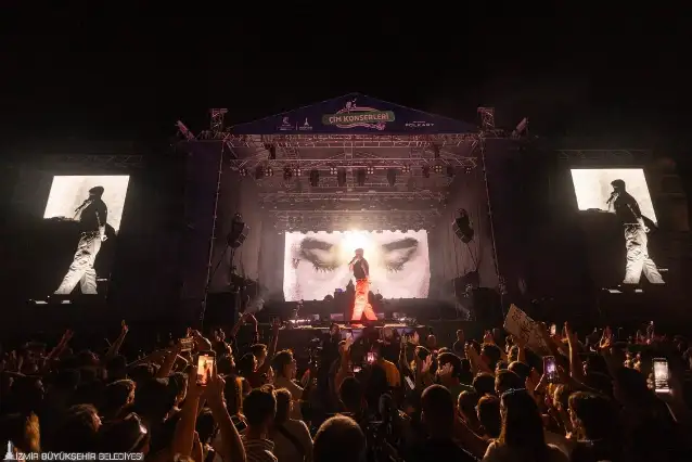Çim Konserleri’nde “Motive” rüzgarı