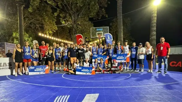 İzmir Cup’a 93’üncü İEF’te muhteşem final