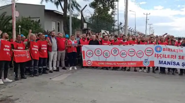 DİSK'ten Manisa’da 'Artık yeter, geçinemiyoruz!' eylemi