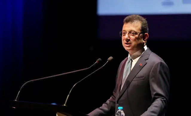 İmamoğlu: Herkesi eşitlemek adına, mücadele vermek zorundayız