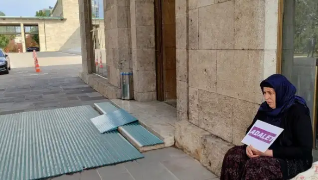 Meclis'te adalet arayışını sürdüren Emine Şenyaşar oğlunun tahliyesini istedi