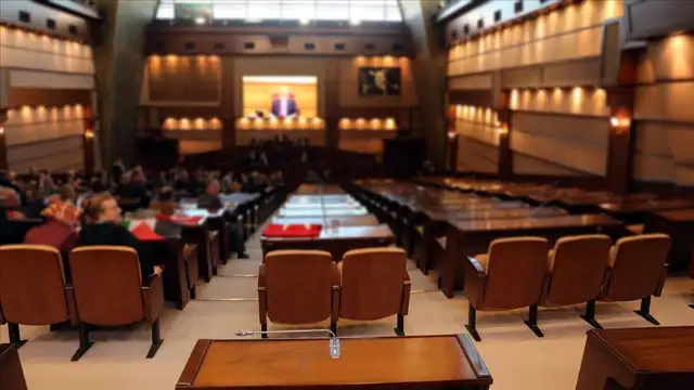 Meclis’te LGBT kavgası: AKP ile CHP’liler birbirine girdiler