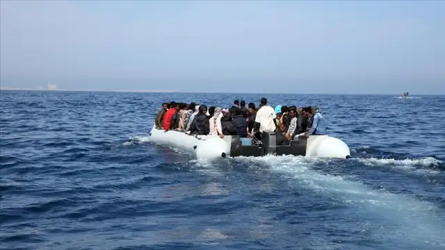 Kanarya Adaları'nda göçmenleri taşıyan tekne alabora oldu