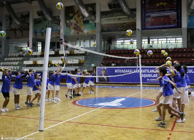 İzmir'de kış spor okulları 23 Eylül’de başlıyor