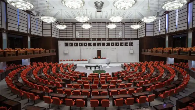 Hazırlanan Yükseköğretim Kanunu teklifinde öğrenci affı için yeni model planlanıyor